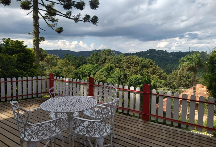 Casa Floradas na Serra