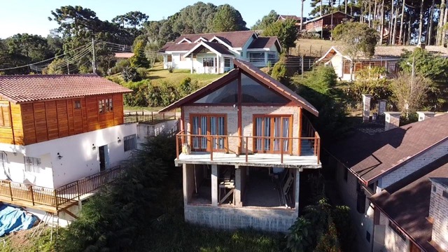 Chalés com Vista para o Vale